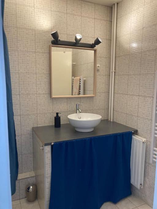 Cozy Studio With Balcony And Free Parking Aix-en-Provence Bagian luar foto