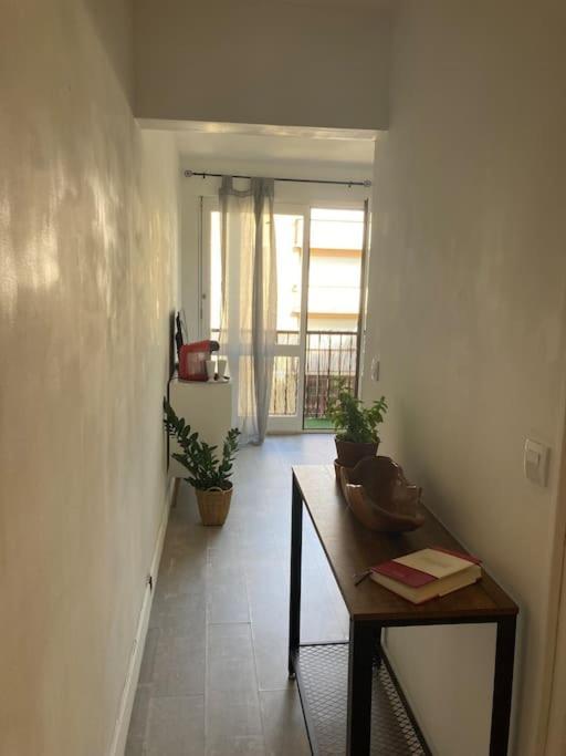 Cozy Studio With Balcony And Free Parking Aix-en-Provence Bagian luar foto